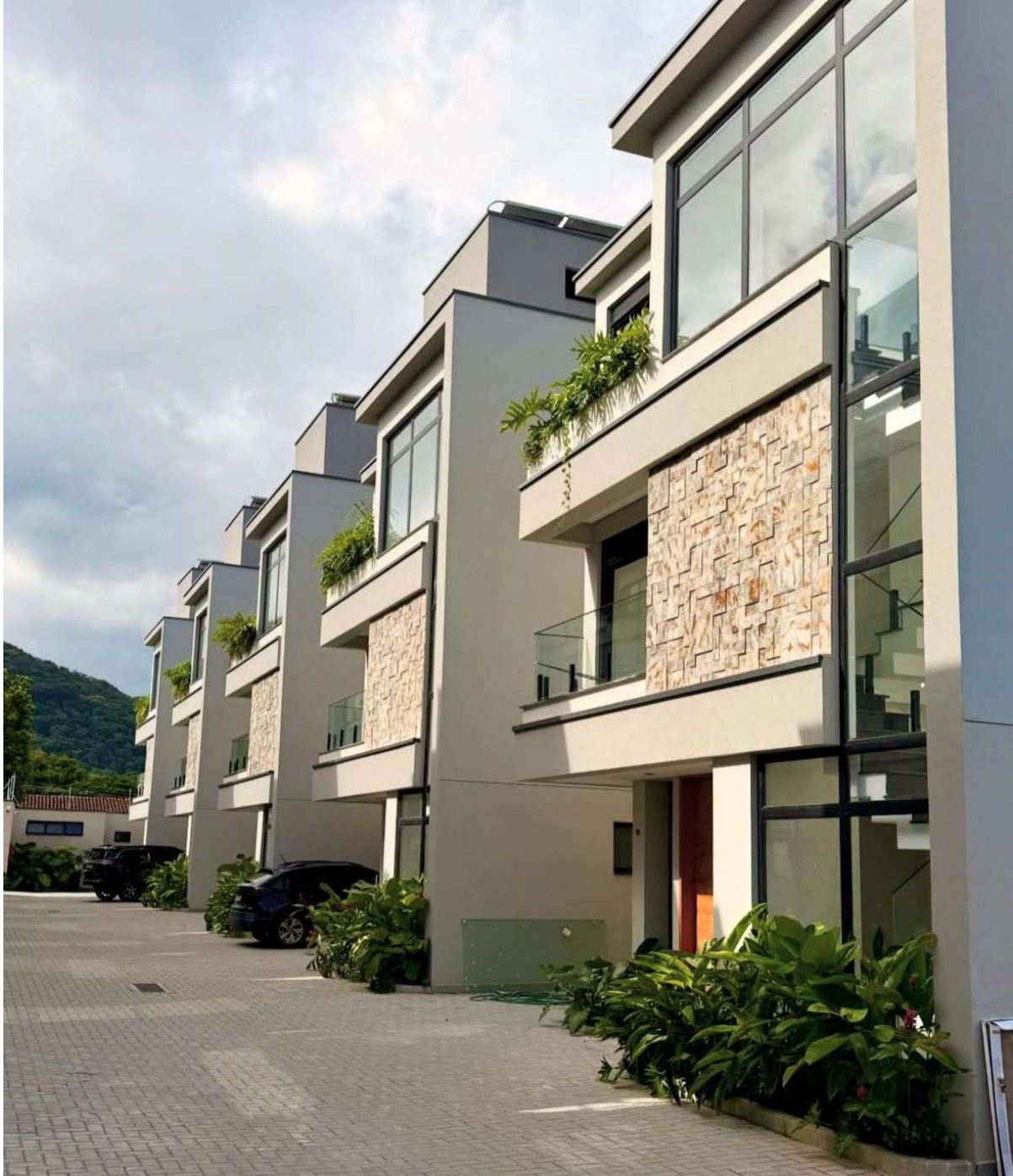 Construção 10 Casas - Juquehy